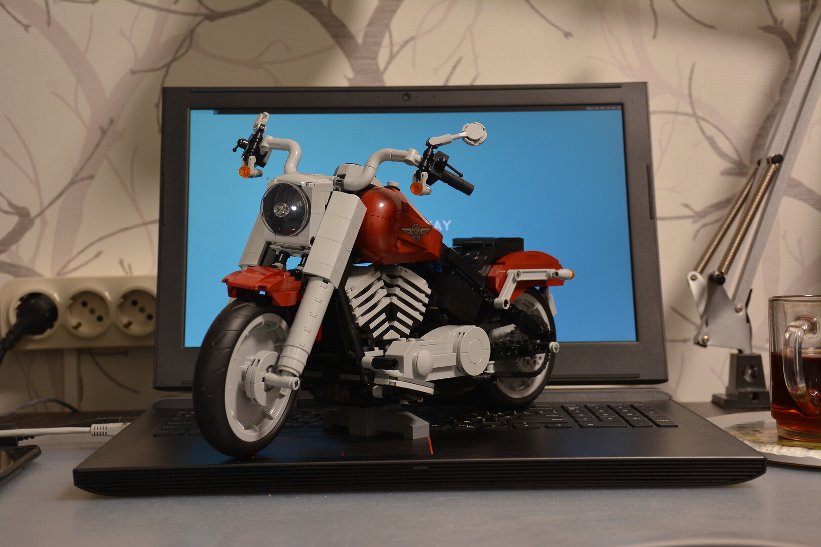 Полностью собранная модель, вид в три четверти